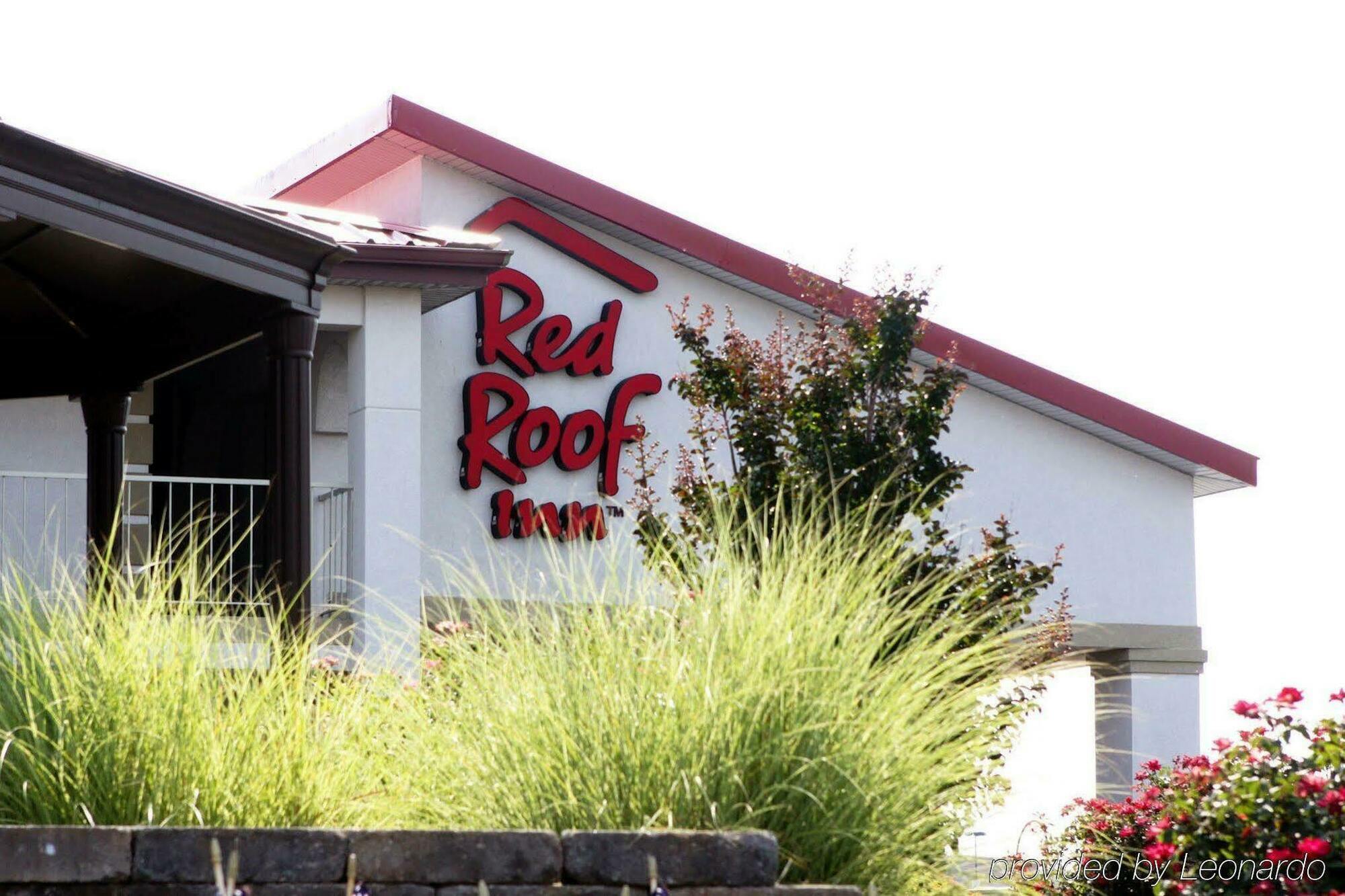 Red Roof Bowling